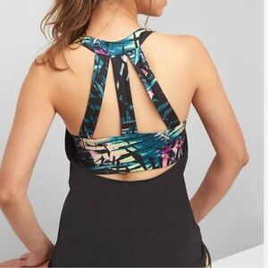 GAPFIT Black Tank with Vibrant Straps
